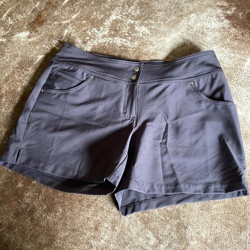 Slazenger golf grey shorts. Size 4